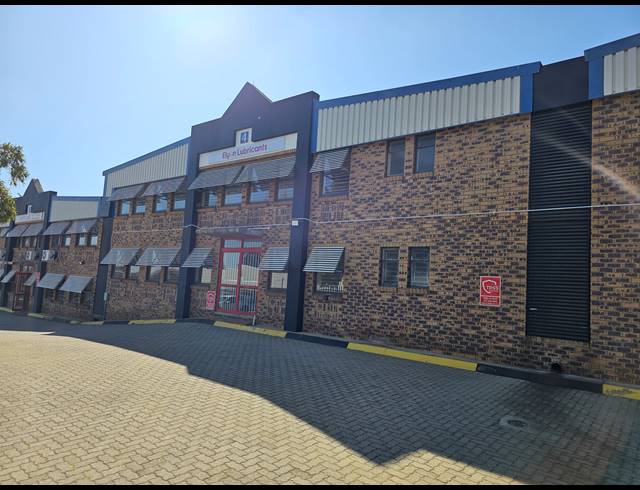 994M² FACTORY TO LET IN KYA SANDS